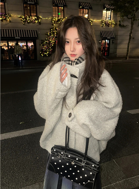 云白色立领蝙蝠袖单排扣呢大衣秋冬季慵懒风廓形短款圈圈毛呢外套