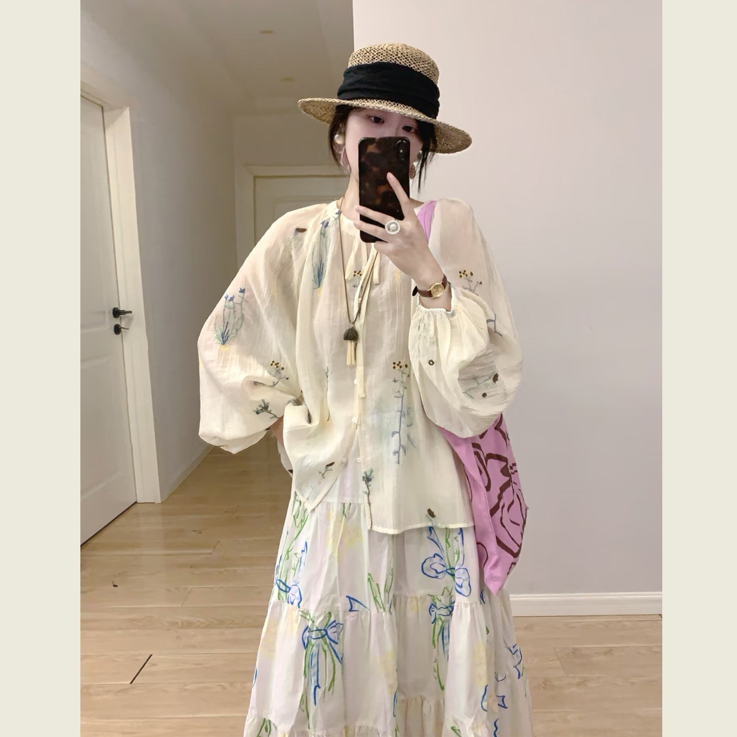 中国风刺绣碎花套装女春夏秋款文艺复古防晒上衣高腰半身裙两件套