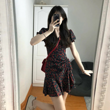 清仓！黑色碎花连衣裙女夏小个子法式泡泡袖V领收腰显瘦掐腰裙