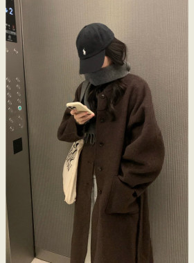复古深棕色翻领单排扣毛呢外套