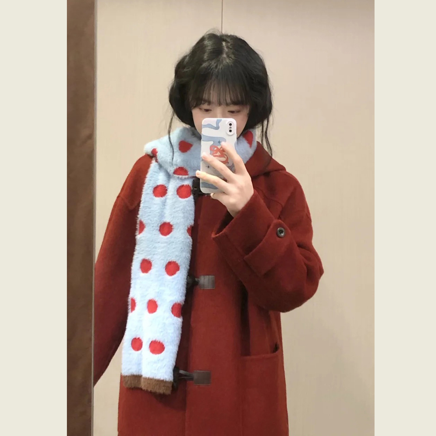 新年战袍红色呢子大衣女秋冬季小个子牛角扣连帽中长款毛呢外套