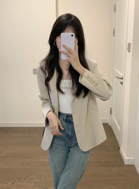 浅卡其休闲西装外套女春秋装新款小个子短款气质高级感百搭西服