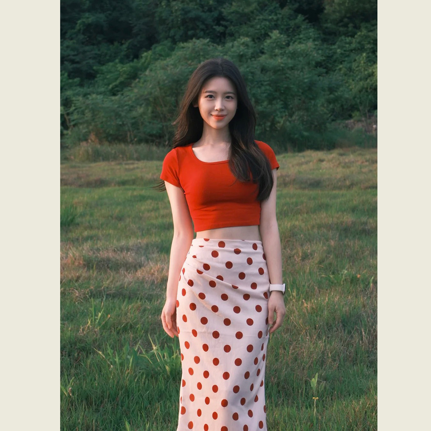 时尚复古港风修身显瘦套装女夏季红色短袖T恤高腰波点半裙两件套