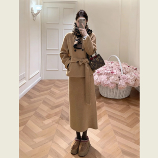韩系轻熟风驼色毛呢套装裙女秋冬季通勤短款外套高腰半身裙两件套