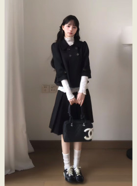 韩系学院风黑色毛呢套装