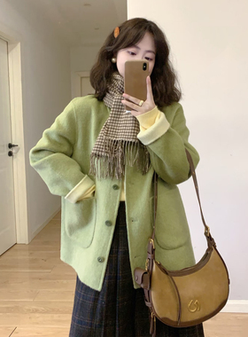 复古绿色翻领中长款毛呢外套女秋冬季简约高级感气质显瘦呢子大衣