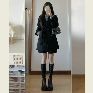 韩版赫本风黑色毛呢外套女秋冬季新款小个子气质收腰显瘦呢子大衣