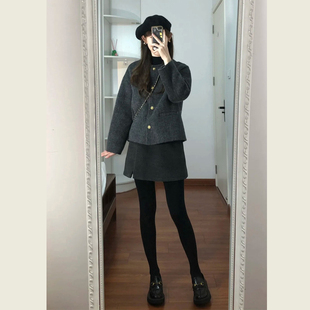 韩系赫本风灰色小香风呢子大衣女秋冬季小个子单排扣短款毛呢外套