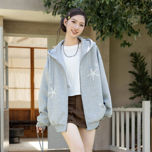 骄骄虎女大童2026新款连帽卫衣