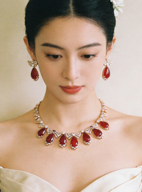 新年轻奢高级感复古红宝石元气锁骨链气质新娘晚宴礼服项链配饰女