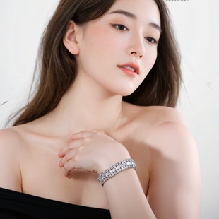 奢华超闪轻奢精致镶嵌钻银色小众设计感新娘手镯婚礼晚宴婚纱手链