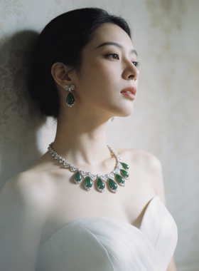 法式复古祖母绿锆石项链女水滴形新娘晚宴礼服婚纱颈链显瘦锁骨链