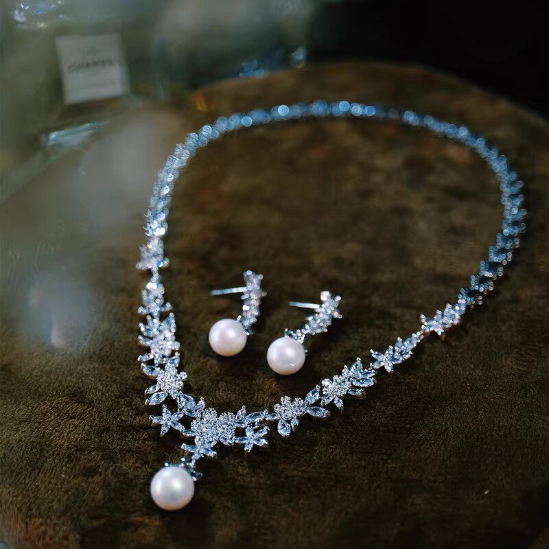 法式高级感轻奢大气主婚纱晚礼服配饰名媛新娘珍珠项链耳环两件套