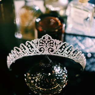 2026新款高级感公主皇冠头饰公主高端大气新娘主婚纱晚礼生日王冠