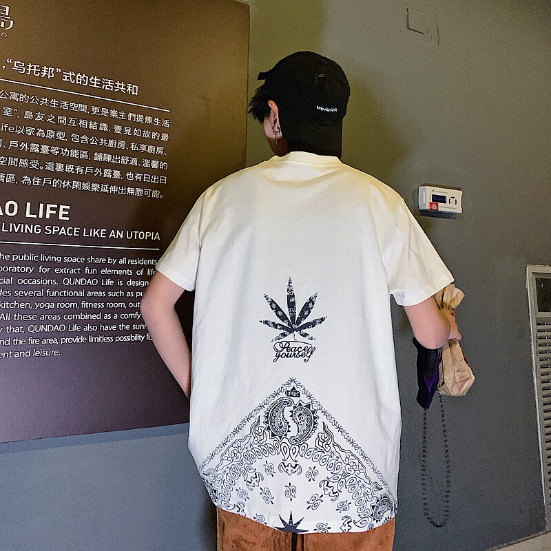 2021夏季新款港风枫叶印花短袖T恤男潮牌宽松校园班服 T118图片