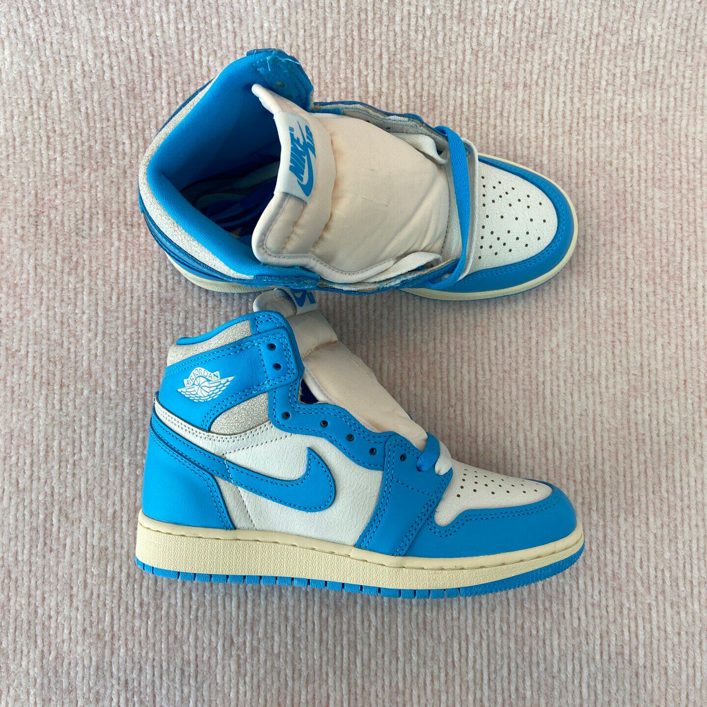 专柜正品/耐克  Air Jordan 1 女子大童款经典复古做旧高帮休闲鞋