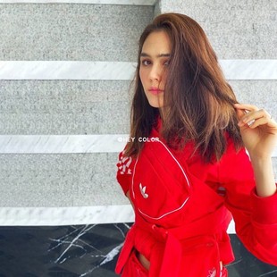 Won 联名款 adidas 女子外套 Oblanc Olivia 专柜正品 Choi