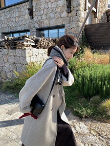 燕麦色毛呢外套女中长款韩系呢子大衣2022年春秋季新款小个子加厚图片
