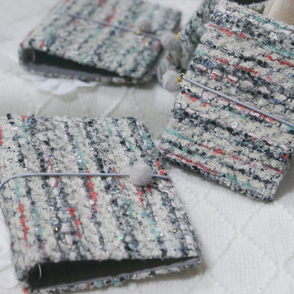 躲在耳里|限量毛呢活页|小香风亮片精致复古氛围重工手帐本m5a7