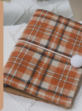 躲在耳里|活页a6橙色孤品合集|温暖可爱复古简约小香风毛呢手帐