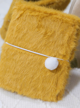 躲在耳里|限量书衣|毛茸茸复古姜黄色精致氛围重工活页手帐本m5a7