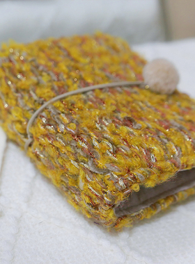 躲在耳里|手工毛线|毛绒绒黄色氛围感复古精致氛围活页手帐本m5a7