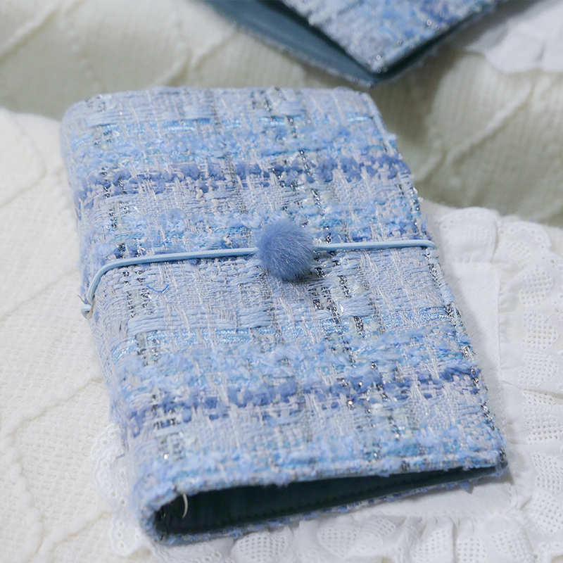 躲在耳里|限量活页手帐|淡蓝色清新文艺复古经典艺术简约质感m5a7