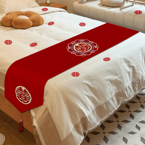 新中式结婚布置红色床旗床尾巾