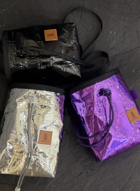 未来时髦精UpFuncle电镀反光 轻量化耐脏 表面防水腰挂攀岩镁粉袋