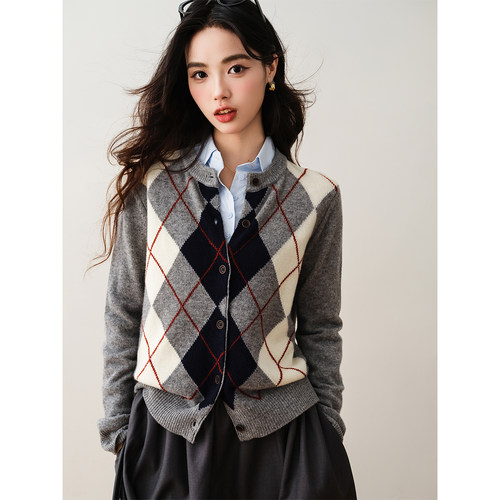 复古菱格纹修身显瘦绵羊毛针织衫