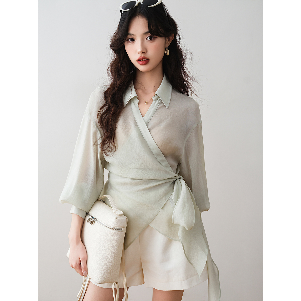 设计感交叉系带Polo领莱赛尔衬衫