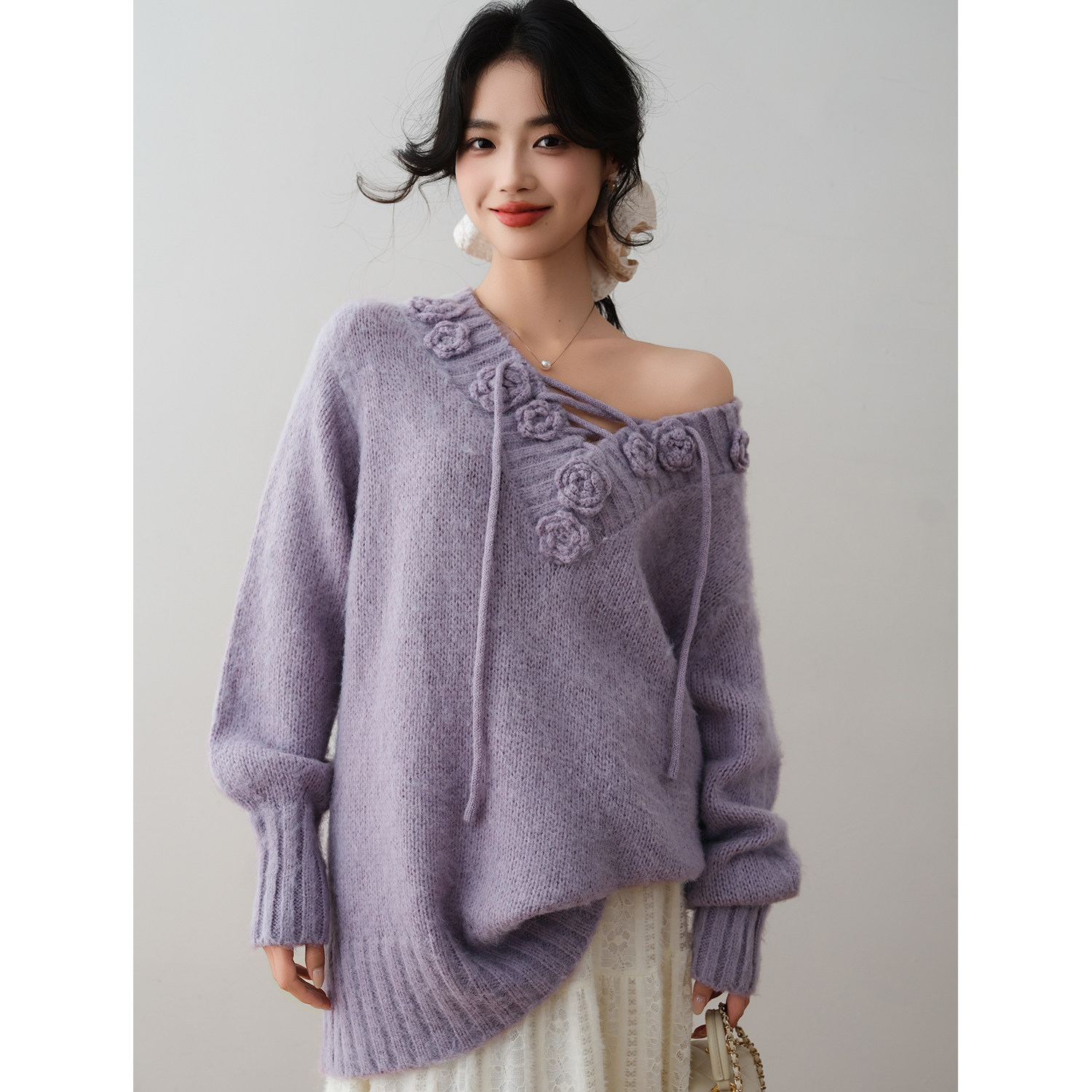 ron&ron温柔慵懒花朵系带斜肩毛衣女2025冬季宽松针织衫氛围上衣