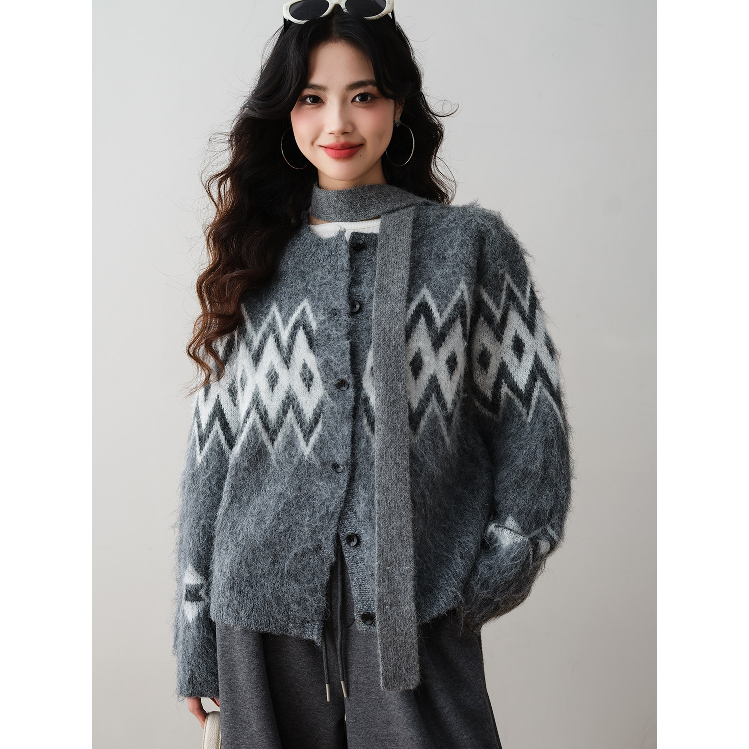 老钱风复古菱格纹针织开衫2025秋