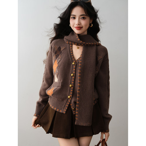 ron&ron老钱风v领开衫女送围巾2025冬季宽松高级感金属扣针织外套