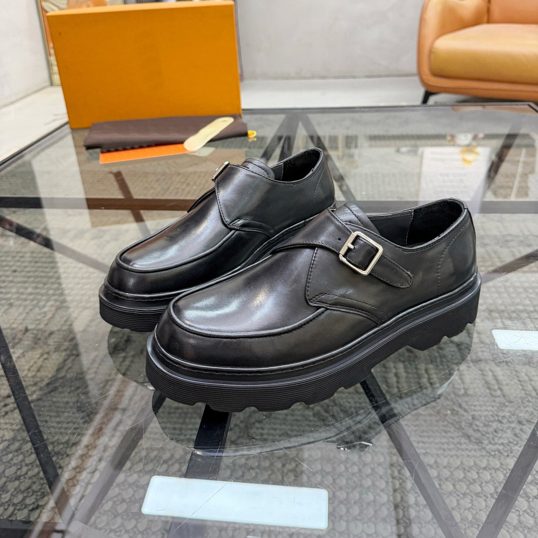 老马鞋店休闲皮鞋男黑色套脚厚底中跟金属扣圆头皮鞋青年四季正装