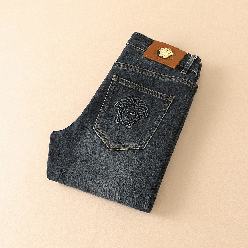 货号8618P180秋冬男士修身小直筒牛仔裤控255低成交235，男装牛仔裤，钱塘6008(原3014)