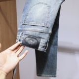 字母错误货号2032P190男士春夏小直筒修身牛仔裤终端售价268，男装牛仔裤，钱塘6008(原3014)