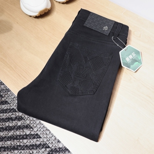 货号6605 P175 2026男士春夏修身小直筒牛仔裤 终端售价248，男装牛仔裤，钱塘6008(原3014)