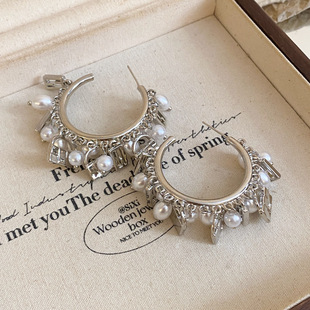 旧梦巴黎~复古法式个性时尚包包珍珠气质耳环小众设计高级感耳饰