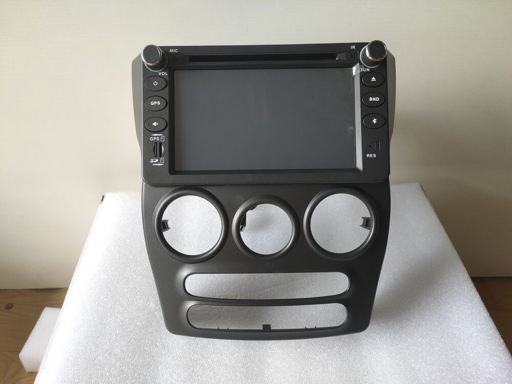 13款奇瑞QQ车载原装中控大屏DVD导航蓝牙倒车记录仪一体机