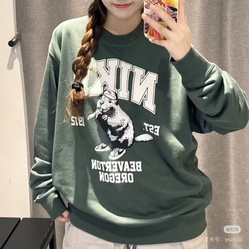 Nike耐克 男子圆领毛圈土拨鼠印花运动休闲长袖套头衫卫衣 HV1063