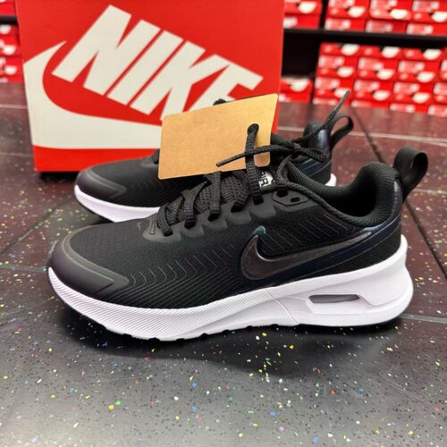 Nike耐克女子透气休闲气垫运动鞋