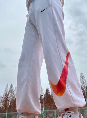 Nike耐克女运动宽松大勾针织长裤