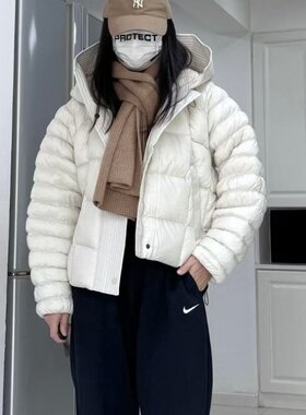 Nike耐克女连帽驳岸休闲棉服外套