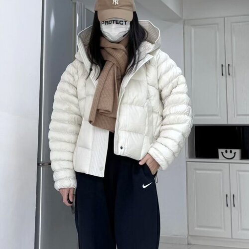 Nike耐克女连帽驳岸休闲棉服外套