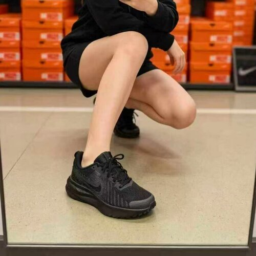 Nike耐克女子缓震透气运动跑步鞋