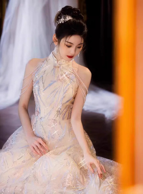 新中式感轻奢订婚晚礼服裙女2025新款高端敬酒服新娘气质长款
