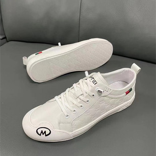 头层牛皮休闲板鞋男2025秋冬新款男鞋真皮英伦风男士平底百搭皮鞋