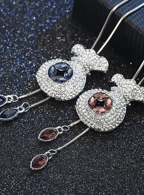 无注册商标镶钻福袋毛衣链