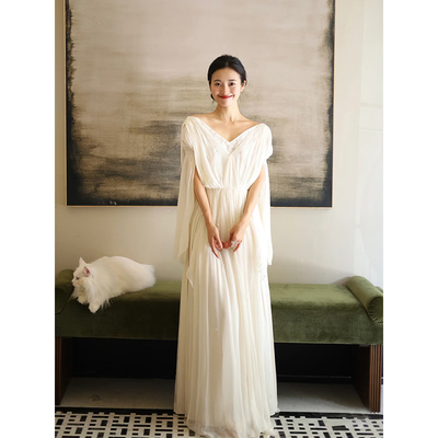 轻婚纱法式新娘简约森系白色迎宾出门纱气质绝美小众订婚宴会礼服